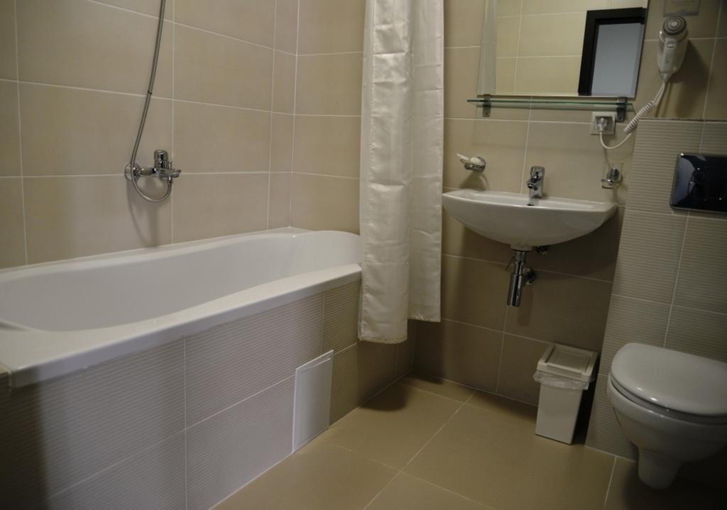 Rakhiv Hotel & Apartments Habitación foto